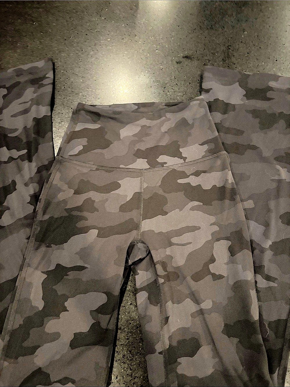 lululemon Groove Super-High-Rise Flared Pant *Nulu Camo Size 0